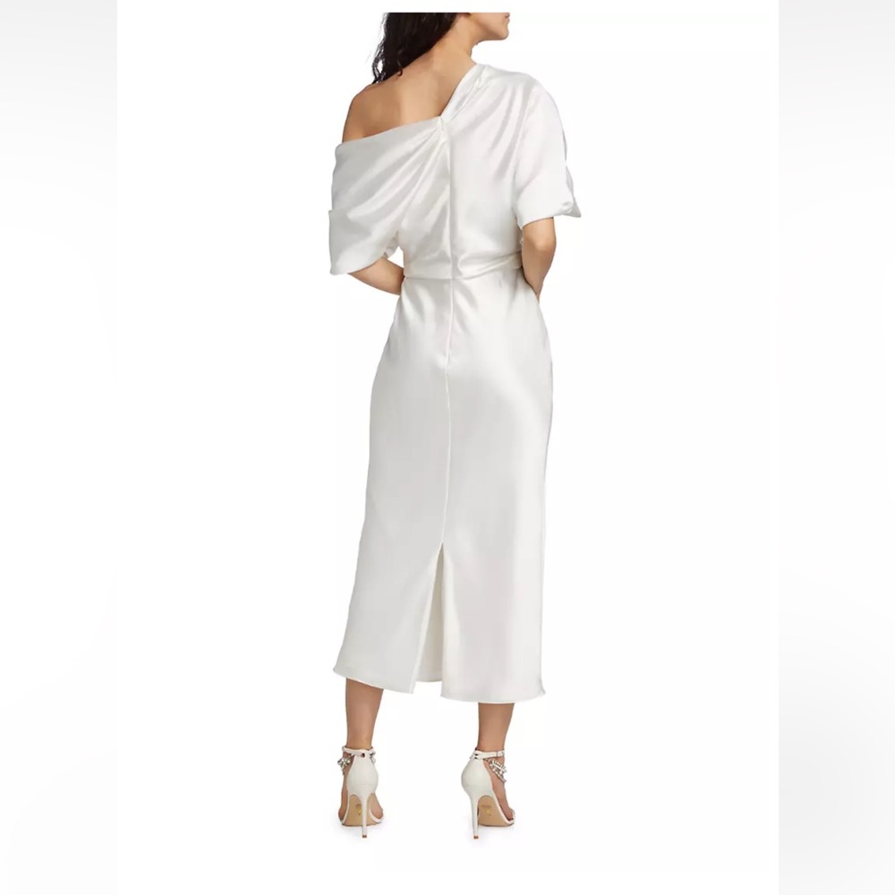 Amsale
Draped Off-The-Shoulder Midi-Dress - Picture 2 of 15
